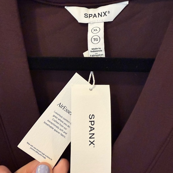 New w/tags SPANX Air Essentials Truffle Brown Button-Up Cardigan - Picture 5 of 5